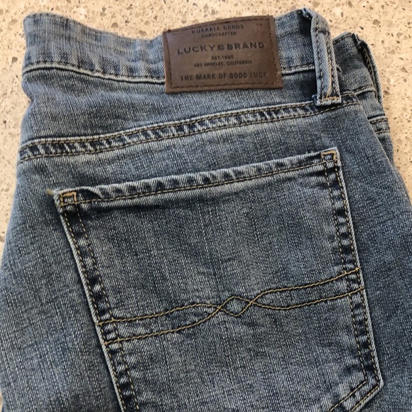 Lucky Brand Women’s Jeans Straight Size: 6 / 28L - Picture 2 of 6